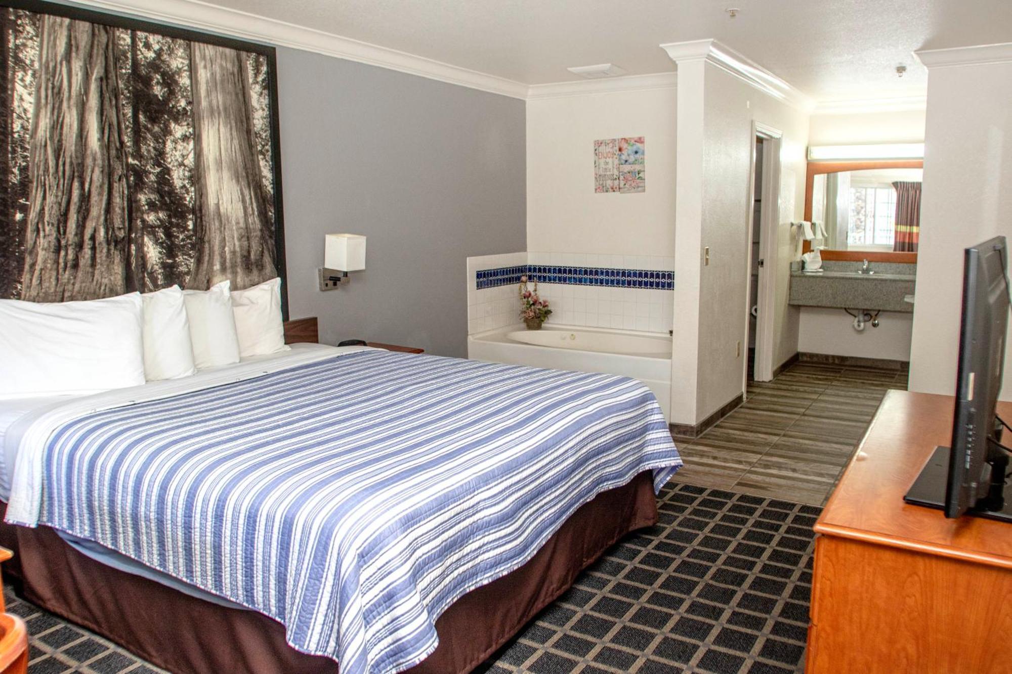 Creekside Inn & Suites Уилиц Екстериор снимка