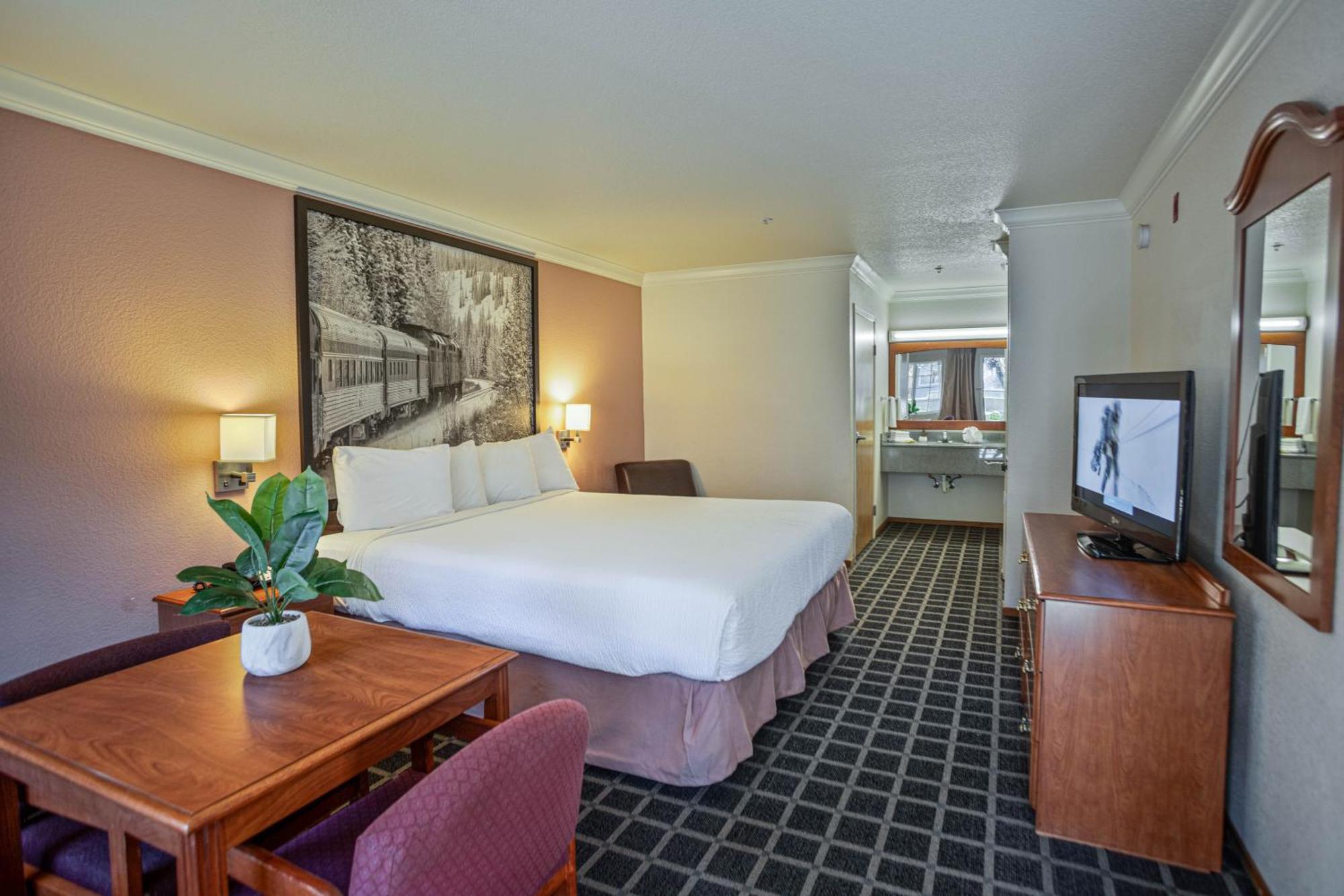Creekside Inn & Suites Уилиц Екстериор снимка