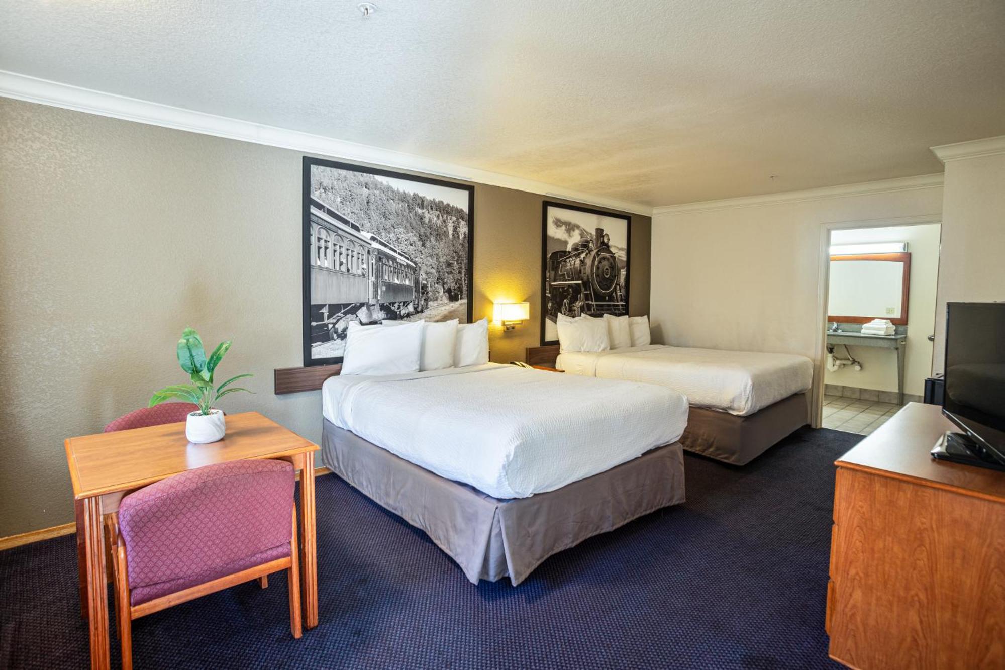 Creekside Inn & Suites Уилиц Екстериор снимка
