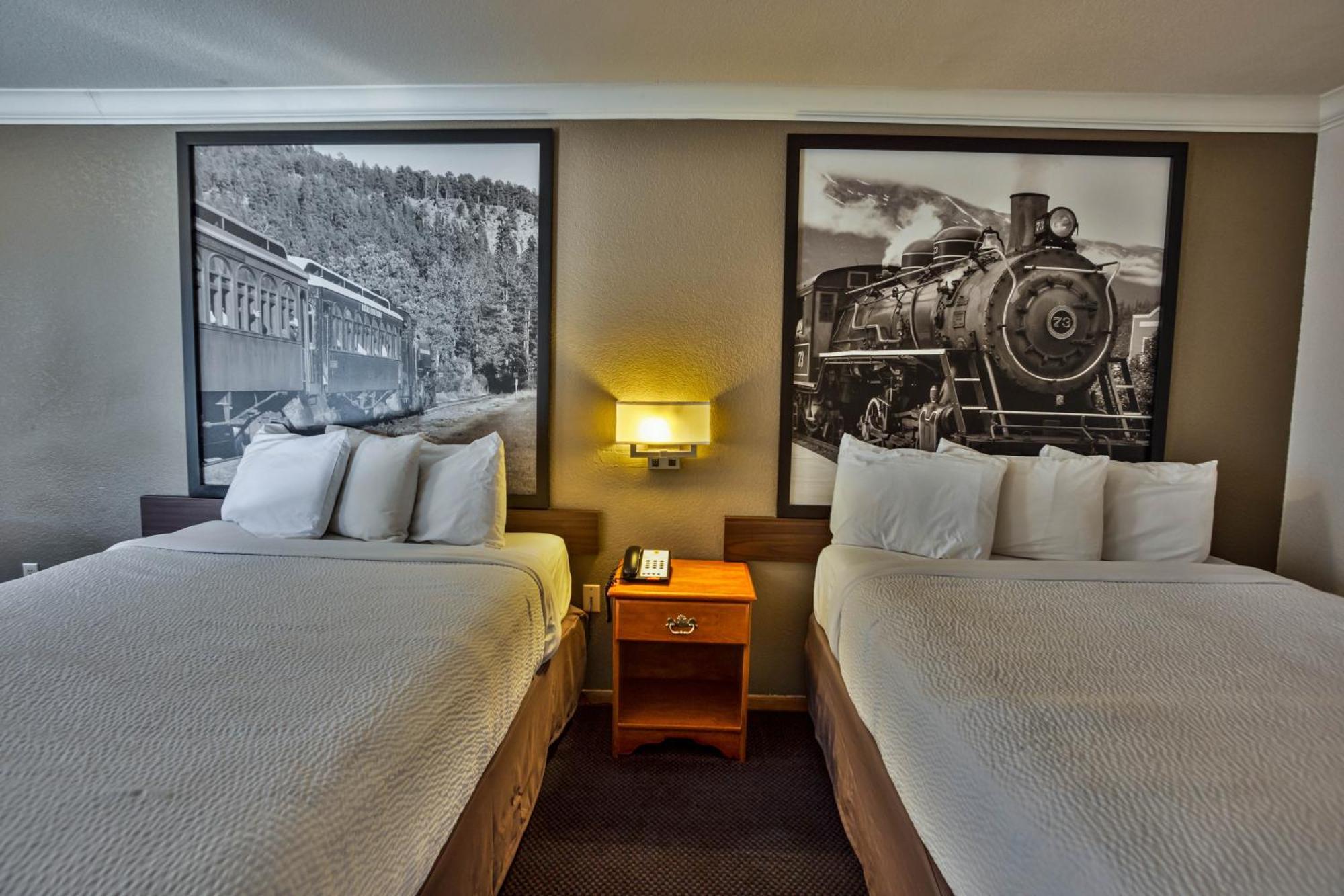 Creekside Inn & Suites Уилиц Екстериор снимка