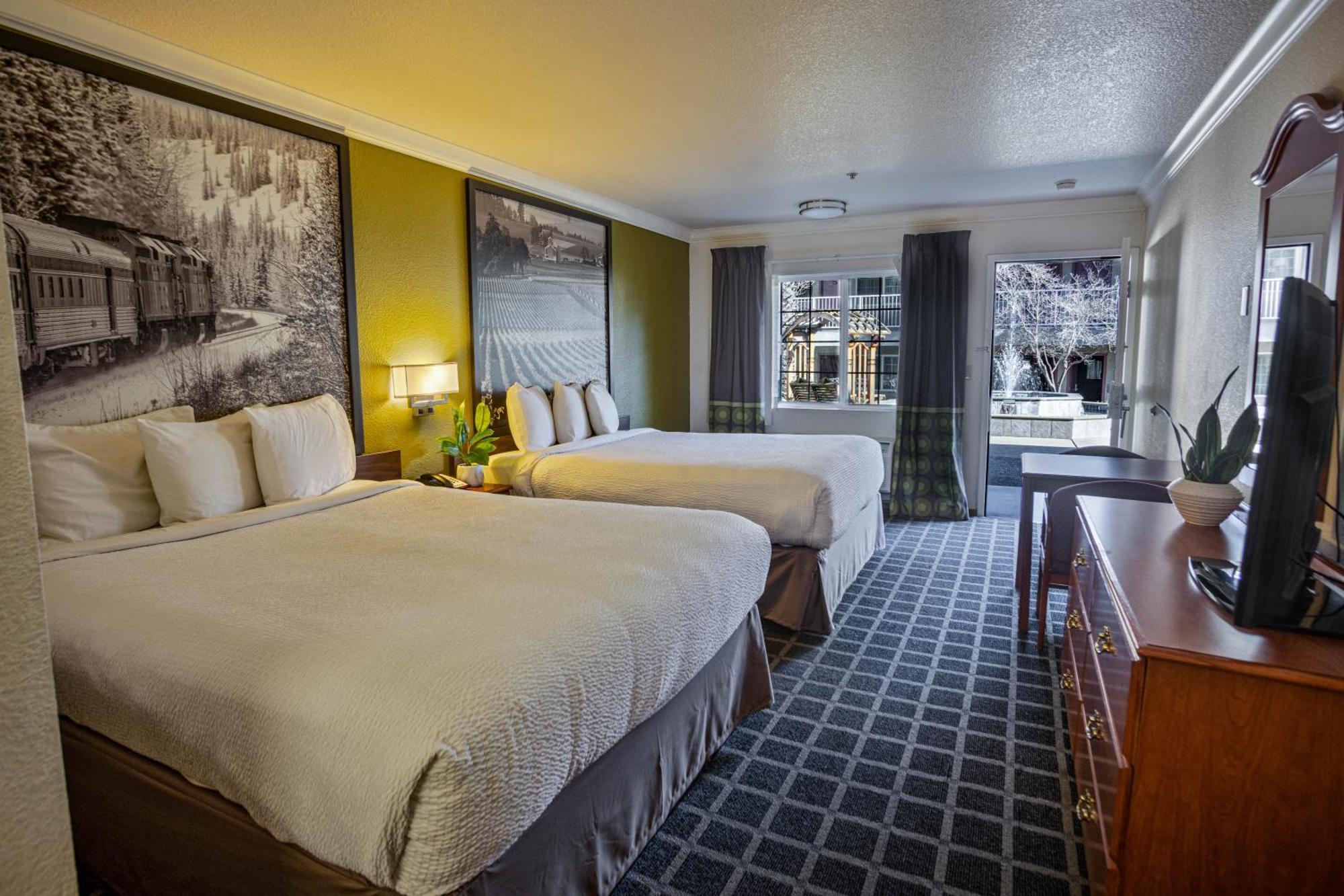 Creekside Inn & Suites Уилиц Екстериор снимка